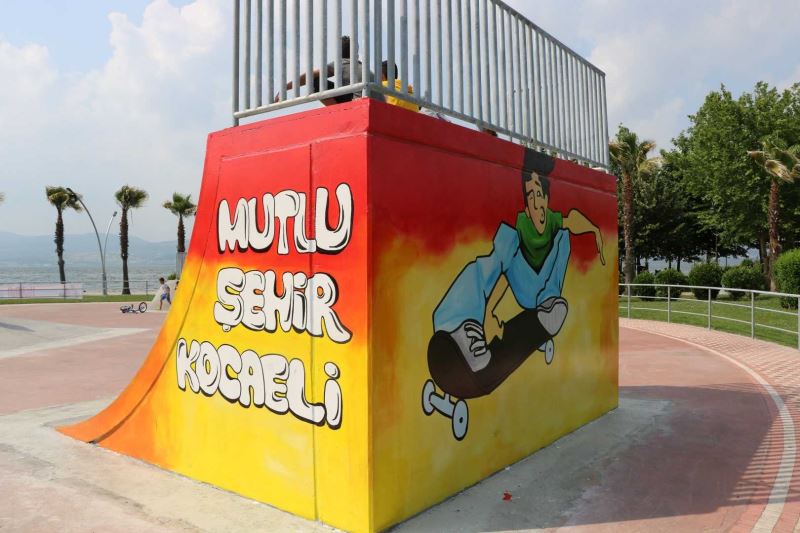 Başiskele Kaykay Pisti, grafitiyle renklendi