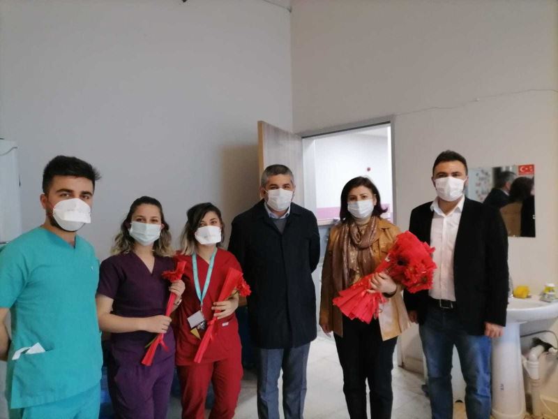CHP Gebze sağlık çalışanlarını unutmadı